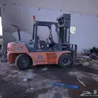 رافعة شوكية 7 طن للإيجار لوحات سفتي كامل