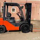 Forklifts to rent فور  لفر ايجار