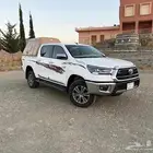 تويوتا هايلوكس 2023 نظيف