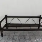 كراسي حديد نظيفه
