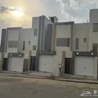 للبيع فله روف بحي درة المحاله ابها درج داخلي وخارجي 750 الف