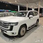 لاندكروزر GXR L3 بنزين 2025