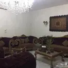 كنب مستخدم نضيف للبيع