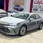 تويوتا كامري LE هايبرد اللون تيتانيوم موديل 2025 سعودي