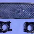 شبك أمامي لاندكروزر مع غطيان كشافات الضباب