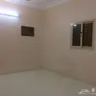 غرفة وحمام عمارة عوائل للايجار في حي المطار جازان
