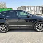 Hyundai Santa Fe 2015 AWD full options.