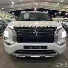 ميتسوبيشي اوتلاندر بريميوم 2025