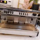 معدات كوفي للبيع 1 مكينه اسبرسو 2 طاحونه 3 خلاط