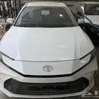 كامري 2025 LE بنزين سعودي ابيض تيتانيوم