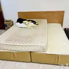 سرير مزدوج مع مرتبتين