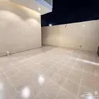 شقه ارضيه للبيع بحي البوادي 5 غرف ومطبخ راكب