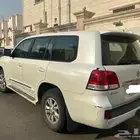 لاند كروزر موديل 2010