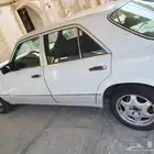 للبيع مرسيدس 1990