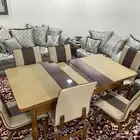 طاوله طاعم قابله للفرد