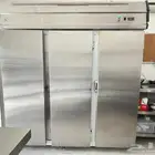 ثلاجه ستيل 3 ابواب وطاولة ستيل نظيفه للبيع