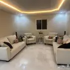 كتب ايكيا نظيف جدا ومرتب لا يوجد اي عيوب للبيع في اشبيليا
