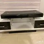 دولاب الشاشه نظيف جدا سليم مافي اي عيوب مترين ب 200