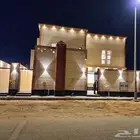 للبيع فيلا دور وشقتين بحي الملك فهد بعنيزه