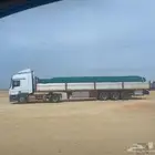 تريله لتوصيل الاعلاف الي ينبع