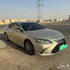 للبيع لكزس es350 2020