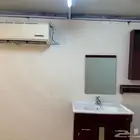 غرفة بدورة مياه مكيف راكب للايحار