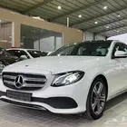 ((تم البيع))مرسيدس 2019 بنز E300 بانوراما (بنزين) 4 سلندر