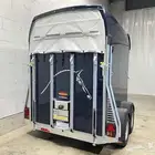 عربة نقل خيل