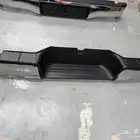 صدام هيلوكس خلفي واسطبات وشمعات وجميع اكسوارت الهيلوكس