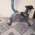 سيكل هوائي ومكنسة ودلال