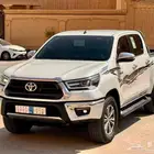 هايلكس 2022 بنزين دبل اوتماتيك بحالة الوكالة ممشى قليل