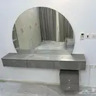 تسريحة جديدة لم تستخدم بدون المرايا