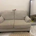كنب استخدام سنه فقط يحتاج غسيل خفيف .