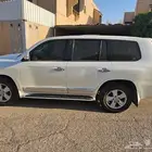لاندكروزر 2013سعودي خالي من الرش 8 سلندر وعليه موجز ماشي 498