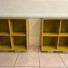 دولاب مقسم الى أربع مكعبات