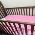 سرير أطفال من جونيورز جديد استعمال خفيف