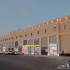 معرض تجاري للإيجار بحي الرحمانية مخطط (السعيد)