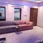 شقة مؤثثة مكونة من غرفة وصالة مطبخ