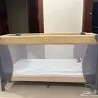 سرير اطفال والمرتبة مجانا