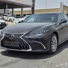 لكزس ES 350. ألساير DD أسود 2025 بالكاش والاقصاد
