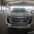 لاندكروزر VXR فل كامل بريمي 2023 ممشى 12000