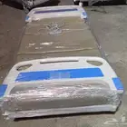 سرير طبي كهربائي