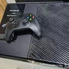 إكس بوكس ون نظيف مستعمل شغال مع القير و السماعه