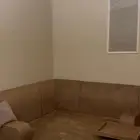 قطعة سجاد بيج   تكيات العدد4   10مساند خشبيه   دولاب شعبي