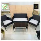 جلسة خارجية مكونة من مقعد ثنائي و مقعدين مفرد و طاولة