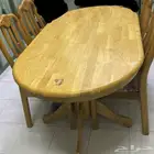 طاولة طعام