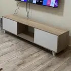 طاولة شاشة تلفزيون اخت الجديدة ( بيع مستعجل )