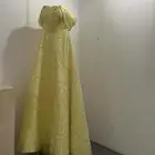 فستان للبيع