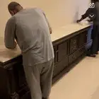 طاولة طعام مع بوفيه