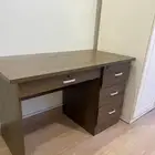 طاولة مكتب وجلسة حوش سدو